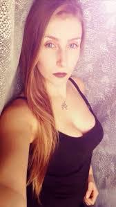 Anita Toth's Instagram, Twitter & Facebook