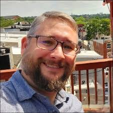 Greg Crouse's Instagram, Twitter & Facebook