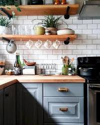 Steely blue walls and a few intricately placed wood slices will give your bathroom a great rustic look. Kitchen Ideas Furnishing Country House With Wood Decor Wall Design Unusual Diy K Country Decor In 2020 Diy Kitchen Kitchen Flooring Trendy Kitchen Backsplash