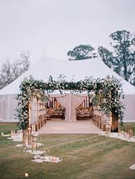 Not only will this come in handy should there be a little. 32 Fascinating Wedding Tent Ideas You Cannot Say No To Chicwedd