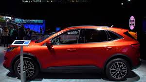 The ford escape is ranked #4 in compact suvs by u.s. Redesigned 2020 Ford Escape Adds Tech Loses Weight Consumer Reports