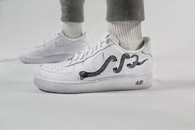 Black Air Forces With White Writing Snake Air Force 1 Custom Sneaker Schuhe Etsy In 2020 Sneakers Custom Sneakers Custom Sneakers Nike
