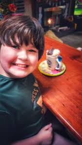 Hello, I have a party coming up for NYE (anonymous because it's a  surprise). I have a lot of large puzzle pieces. Does anyone have a  potential new years craft for these?