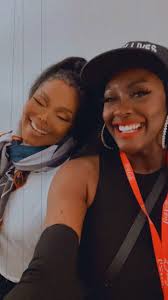 My fam @malinsworld gathered a room filled w/t #blackgirlmagic Sunday Oct  1st. Thank you for the invite to be amongst black female excellence, beauty  & brains. You are a true inspiration. Congrats