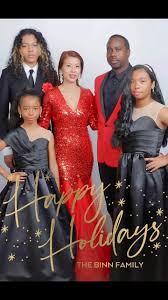 Peek behind the scenes of our epic #2023 family photoshoot! 📸 @binnfam  #happyholidays