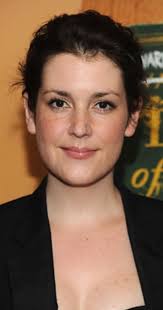 She's moved back in with her wealthy parents and hasn't left their guest room in three months. Melanie Lynskey Imdb