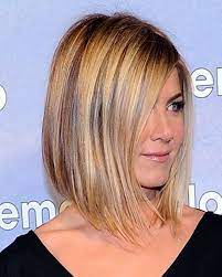 Coupe tendance carré plongeant avec nuque courte et tempes longues. Carre Plongeant Mi Long Degrade Carre Plongeant Cheveux Coupe De Cheveux Carre Plongeant Effile