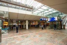 Rotterdam centraal railway station is the main railway station of the city rotterdam in south holland, netherlands. Rotterdam Central Station Muss Man Gesehen Haben