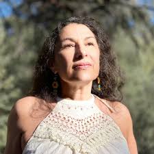 Paula Gabriel's Instagram, Twitter & Facebook