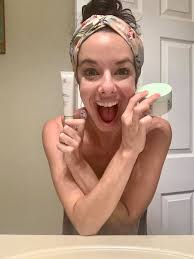 I'M GLOWING! It's my go-to for a fast and affordable anti-aging treatment.  I love Glov. ” -Barbara, 57