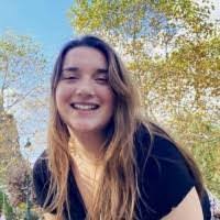 Caroline Cantrell's Instagram, Twitter & Facebook