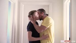 Darenger McCarthy fucks Ryan Jacobs – Dad Creep