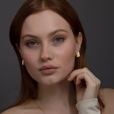 Thick Square Huggie Hoop Earrings, 14K Huggie Hoop Earrings, 925 Sterling  Silver Hoops, Square Hoop Earrings, Elegant Hoops, Chunky Hoops