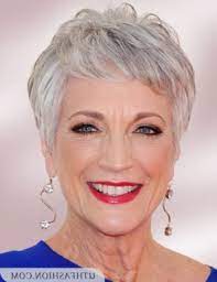 Hairstyles For Over 60 Grey Hair 2020 Short Grey Hair Short Straight Haircut Mom Hairstyles