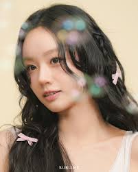 Lee Hyeri đến TP.HCM tổ chức fan meeting