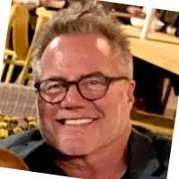 Holly Mendez's Instagram, Twitter & Facebook