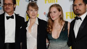 Pin von jette gensch auf herz aus stahlfury brad pitt. Alicia Von Rittberg Steht Fur Den Film Fury Ein Herz Aus Stahl Mit Stars Wie Brad Pitt Vor Der Kamera