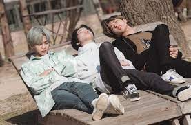 Dream in wonderland episode 12. Jaemin Pics On Twitter Scan Nct Life Dream In Wonderland Commentary Book C Nadoogif Jaemin ìž¬ë¯¼ Nctdream