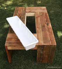 Rustic Pallet Wood Coffee Table Remodelaholic 9166 2 Pallet Wood Coffee Table Coffee Table Wood Outdoor Coffee Tables