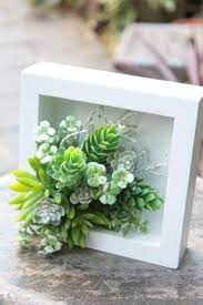 １００均の造花は今クオリティが高くなっています 造花は見るだけでわかりましたが今は違います 見ると造花か生花か区別できないほどです そんな１００均の造花のアレンジ法をまとめてみました フラワーアレンジメント 造花 アレンジ サボテンガーデン
