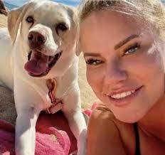 Jasmine Quesada's Instagram, Twitter & Facebook