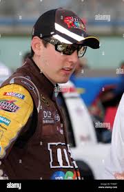 Kyle Busch waits
