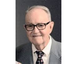 Jackie Dowdy's Instagram, Twitter & Facebook