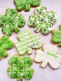 The artistic element of cookie making also can be traced back to medieval germany where lebkuchen was crafted into. 250 St Patrick S Day Cookies Ideas Cookies St Patrick S Day Cookies Cookie Decorating