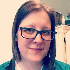 Tara Rowe's Instagram, Twitter & Facebook