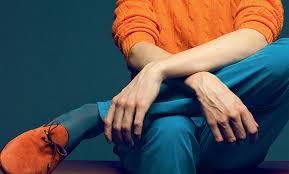 Perpaduan warna baju dan jilbab, perpaduan warna yang serasi, baju orange cocok dengan jilbab warna apa, perpaduan warna hijau, kombinasi 67+ kombinasi warna orange untuk baju. Mldspot Orange Untuk Fashion Pria