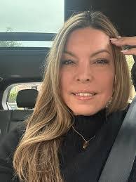 Chloe Hogue's Instagram, Twitter & Facebook