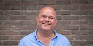 Bob de rooy/annie de rooy. Who Is Paul De Leeuw Dating Paul De Leeuw Girlfriend Wife