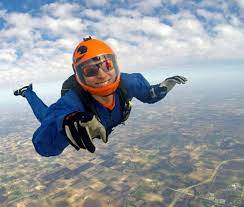 How To Skydive Solo - Wisconsin Skydiving Center