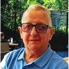 Morris Davies's Instagram, Twitter & Facebook