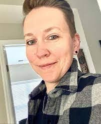 Robb Watson's Instagram, Twitter & Facebook