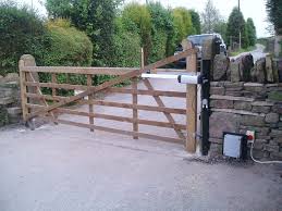 Farm Driveway Gates Simplygates Specialise In Wrought Iron Gates And Driveway Gates Driveway Gate Driveway Design Farm Gate Entrance