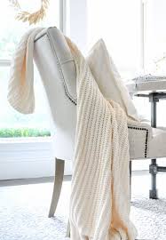 Maybe you would like to learn more about one of these? Venta Throw Over Chair En Stock