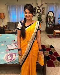 Actress priyanka nalkari who hails from hyderabad has acted in several telugu movies before making her debut in tamil with the super hit . Roja Serial Priyanka