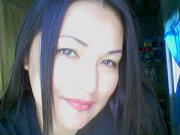 Gwen Costa's Instagram, Twitter & Facebook