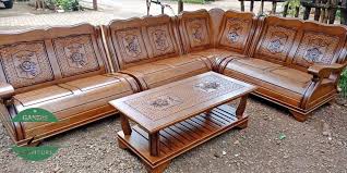 Model kursi kayu ini adalah produk terlaris sepanjang sejarah karena bentuk dan tampilanya sangat ke eropaan, di samping itu kursi tamu jati ini terbilang anda bisa memilikinya dengan harga sekitar rp 2.500.000 ++ hanya di andijatifurniture.com. Kursi Sudut Gajah Minimalis Kayu Jati Jepara Furniture Jati Jepara Gandis Furniture Jepara