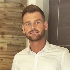 Lovely to be invited to the opening ceremony of the Parklea Branching Out  Community Hub with Melanie Eynon. Great to see the facility open and  another brilliant Contract completed by the Eycon