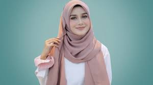 Terlihat sangat anggun saat menggunakan jilbab seperti ini. 12 Tutorial Hijab Pashmina Persegi Panjang Simple Modis Kekinian Youtube