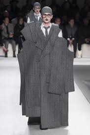 том форд Savile Row The Master Tailors Of British Bespoke Thom Browne Menswear Autumn 2017 Look 26 Thom Browne Menswear Weird Fashion Conceptual Fashion