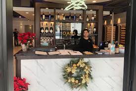 Nail salons are very important especially if you want to keep your nails clean and glamorous. New Nail Salon Oasis Nails Lounge Now Open In Memorial