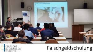 Falschgeldschulung Fur Die Kaufmannischen Berufsschuler An Der Hla Bruchsal Handelslehranstalt Bruchsal