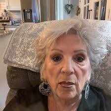 Marcella Powell's Instagram, Twitter & Facebook