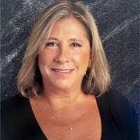 Tara Mccabe's Instagram, Twitter & Facebook