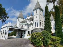 While Smithmore Castle Is Routinely Rented For Weddings It S Also Available For Individuals Groups Small Business Meetings And More Castle Rent Spruce Pine