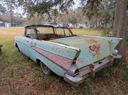 More Vintage Cars Hot Rods And Kustoms Junkyard Cars Abandoned Cars Barn Finds Classic Cars