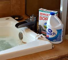 How To Clean Your Jetted Tub Jetted Tub Clean Jetted Tub Bathtub Cleaner